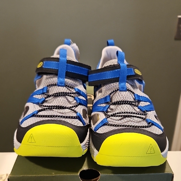Keen Boys Shoes - Picture 1 of 1